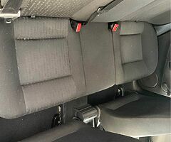 2004 Volkswagen Golf - Image 9/10