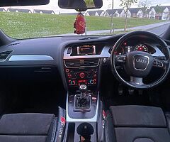 Audi A4 2.0 diesel . Manual . black Edition - Image 8/9