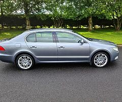 2012 SKODA SUPERB DIESEL ESTATE 2.0 TDI CR 140 ELEGANCE - Image 5/10