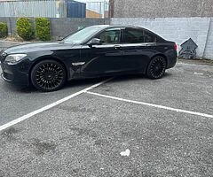 BMW 730 M-Sport 2011