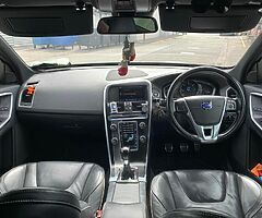 VOLVO XC60 4x4 215HP - Image 6/10