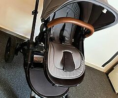 Ickle Bubba Stomp Pram - new born to 2