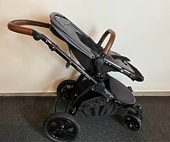 Ickle Bubba Stomp Pram - new born to 2