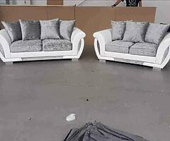 Brand new high quality Italian crushed velvet 3+2 suite of furniture €800 next day delivery