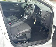 Car - Image 7/10