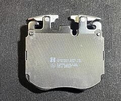 Brake pad set (New)