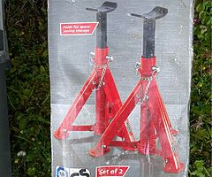 Brand new car jacks set of two
