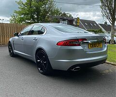 2010 Jaguar XF - Image 4/10