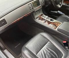 2010 Jaguar XF - Image 10/10