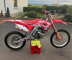 2017 Honda CRF - Image 4/8