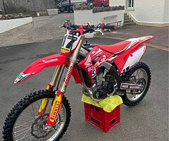 2017 Honda CRF - Image 5/8