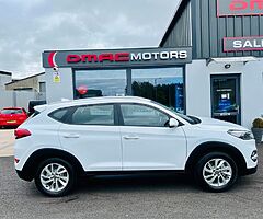 2016 Hyundai Tucson - Image 4/10