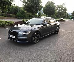 Audi A6 S-Line 2014
Black edition Hi spec.