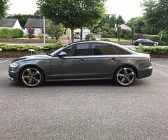 Audi A6 S-Line 2014
Black edition Hi spec.