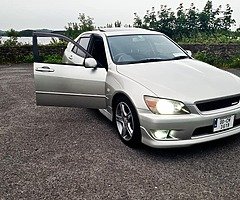 Toyota altezza sunroof
