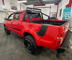 2011 Toyota Invincible 3.0 D4D - Image 3/10