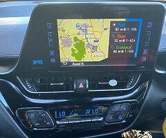 2018 Toyota C-HR - Image 7/10
