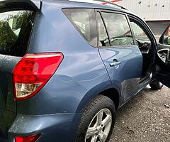 Toyota RAV4 (4WD - Manual) 2.2 Diesel