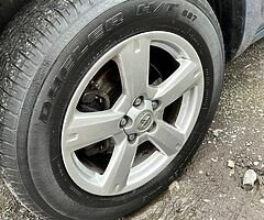 Toyota RAV4 (4WD - Manual) 2.2 Diesel - Image 8/10