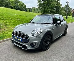 2018 MINI Cooper