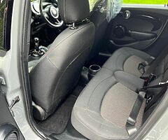 2018 MINI Cooper - Image 9/10