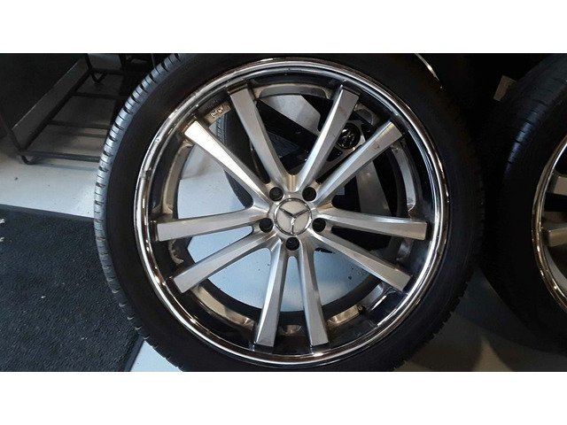 Guenion Niche wheels 22inch and tires Mercedes all S.U.V. chrome lip and silver spokes - 1/10
