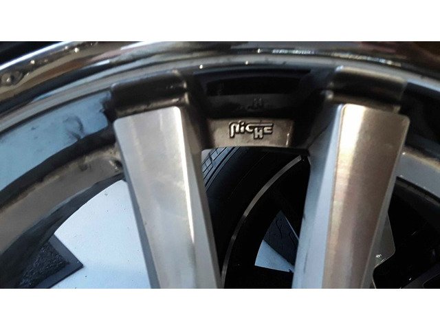 Guenion Niche wheels 22inch and tires Mercedes all S.U.V. chrome lip and silver spokes - 6/10