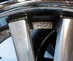 Guenion Niche wheels 22inch and tires Mercedes all S.U.V. chrome lip and silver spokes - Image 9/10