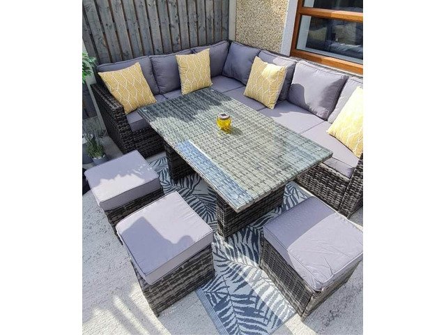 10 SEATER GARDEN RATTAN FURNITURE SET / DINING TABLE / DELIVERY  - 2/2