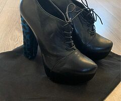 Shoes - Image 4/4