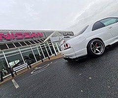 Nissan skyline r33