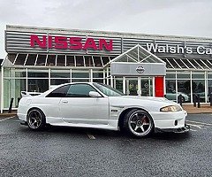 Nissan skyline r33