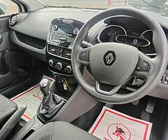 2019 Renault Clio - Image 9/10