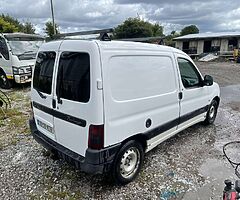 2005 berlingo van DOE 11/22