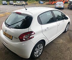 2015 Peugeot 208 - Image 4/5
