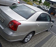 Toyota avensis 2L D4D