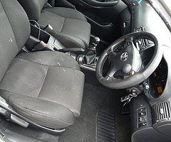 Toyota avensis 2L D4D - Image 4/7