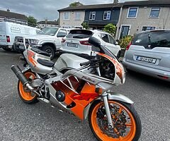1990 Honda Cbr 400RR - Image 7/7