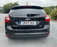 2013 FORD FOCUS 1.0L PETROL SAT NAV NCT 11/23 5 SPEED MANUAL SPOTLESS - Image 5/10