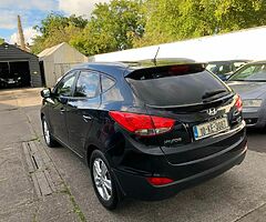 10 Hyundai IX35 2.0 CRDI Crossover