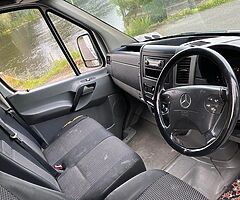 08 Mercedes Sprinter LWB New Doe low mileage