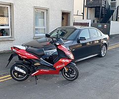 2011 aprillia sr50cc - Image 3/5