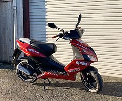 2011 aprillia sr50cc - Image 4/5