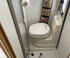 Bailey Lightweight MINT Fix Bed Caravan For Sale - Image 9/10