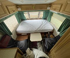 Fleetwood 2 Berth Caravan With Awning For Sale - Image 5/10