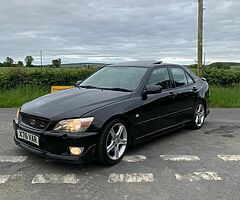 2000 Lexus IS 200
