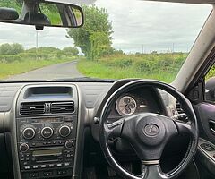 2000 Lexus IS 200 - Image 6/10