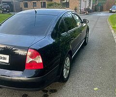 2005 Volkswagen  Passat
