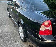 2005 Volkswagen  Passat - Image 4/6