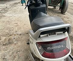 2018 Mahindra Gusto - Image 4/6